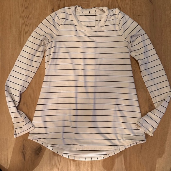 Lululemon Tuck And Flow Long Sleeve Slalom Stripe Angel Wing Sz 6 ( no size dot) - Picture 6 of 12